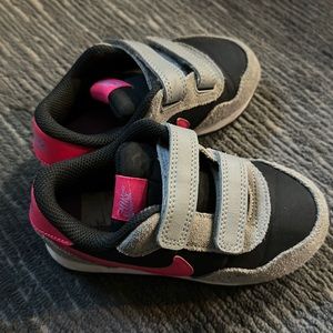 Kids Nike strap 9C